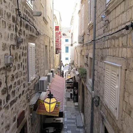 Mishel Dubrovnik